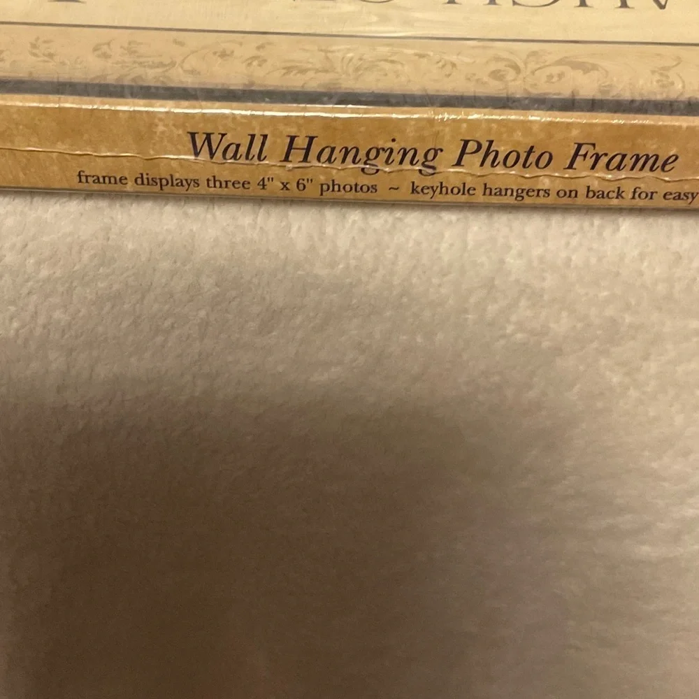 Elegant Black and Gold Photo Frame